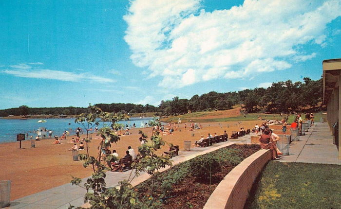 Kensington Metropark - Old Postcard (newer photo)
